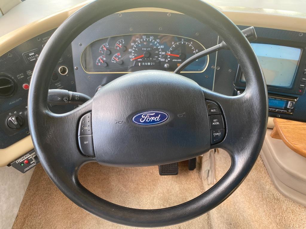 2003 Ford F-550 - $9,995