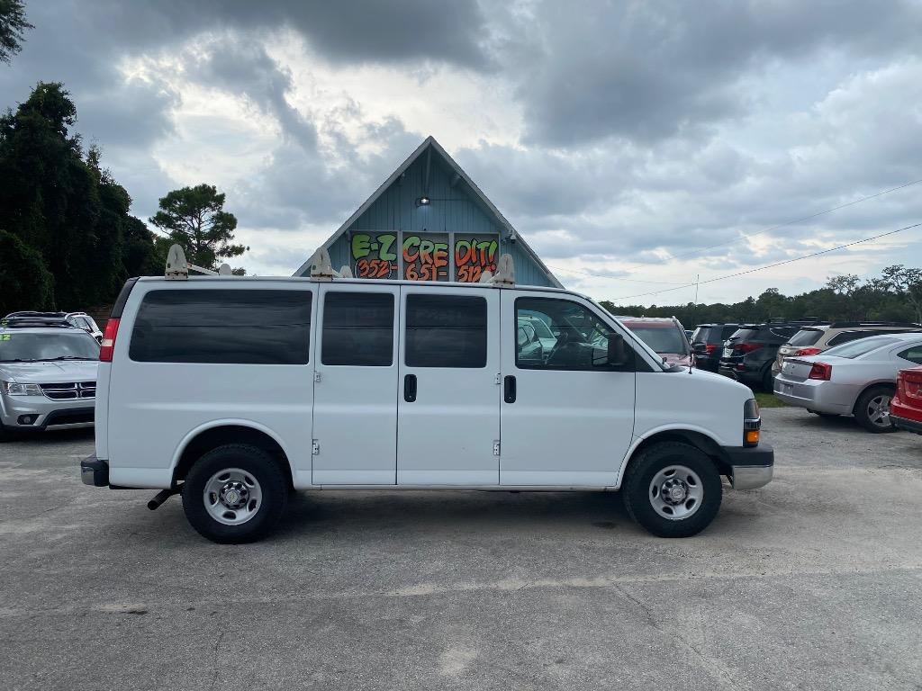2016 Chevrolet Express - $10,995
