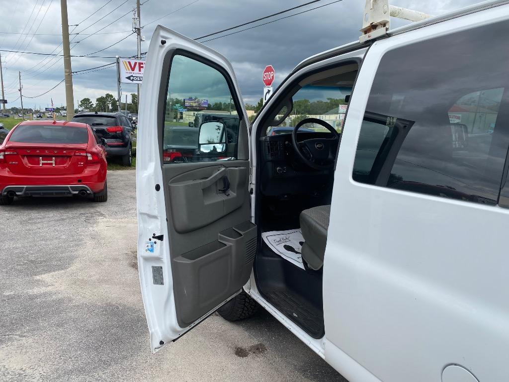 2016 Chevrolet Express - $10,995