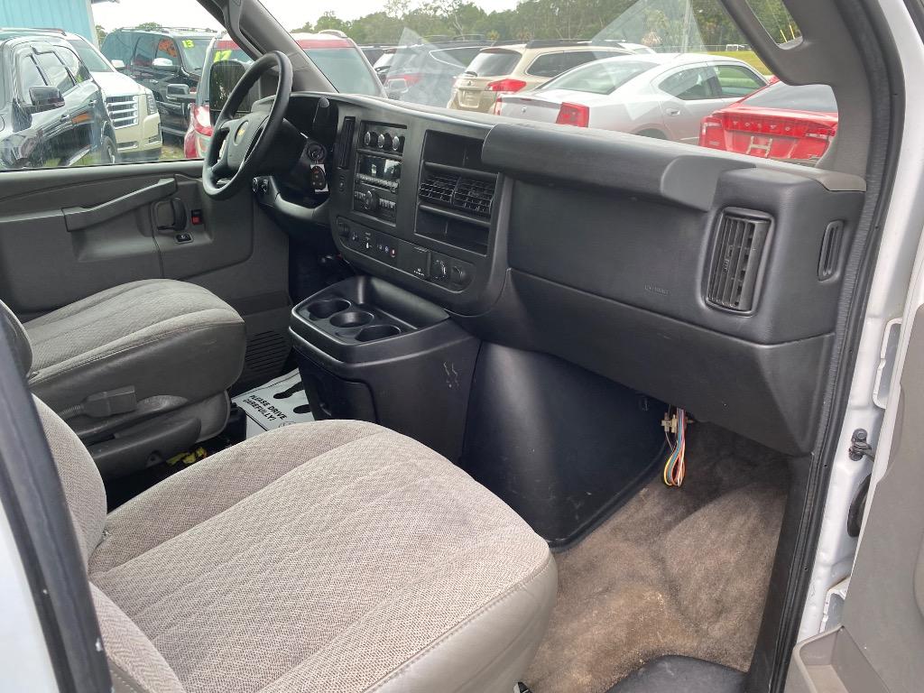 2016 Chevrolet Express - $10,995