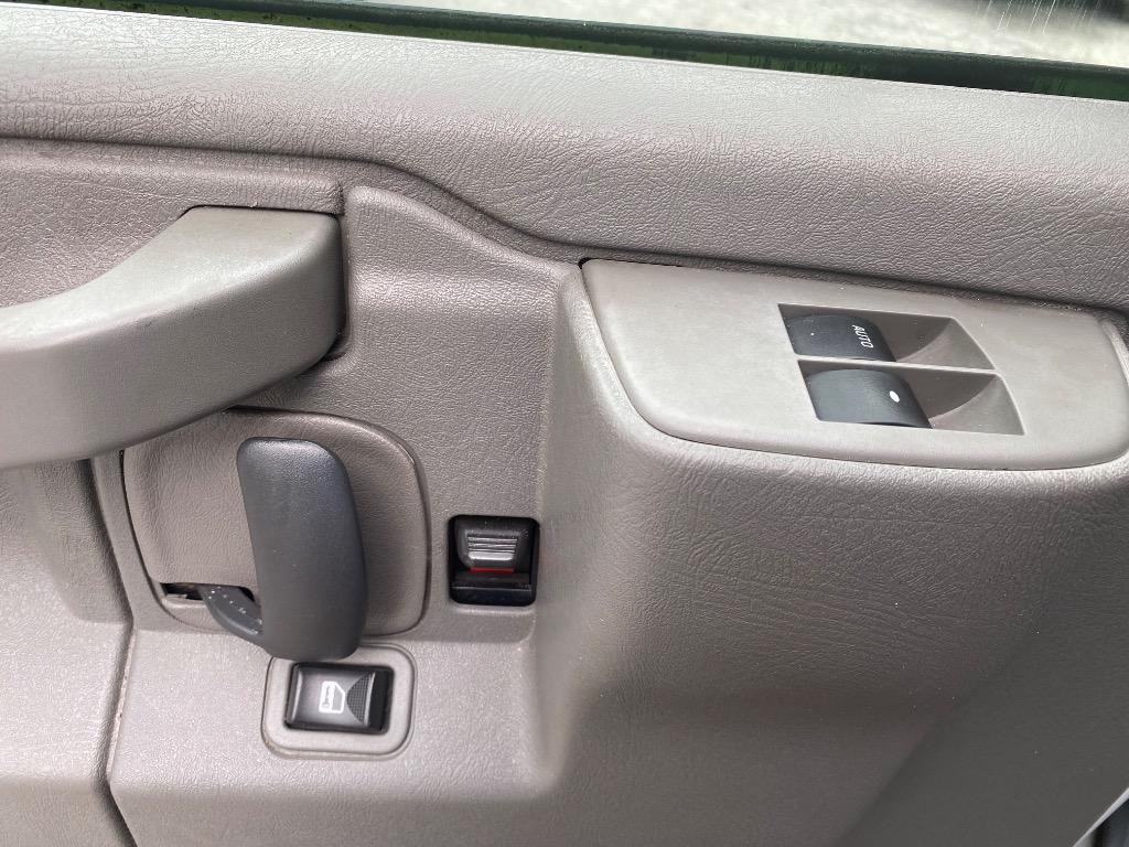 2016 Chevrolet Express - $10,995