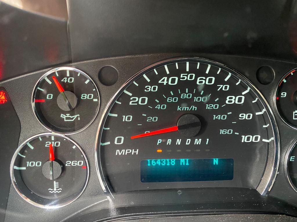 2016 Chevrolet Express - $10,995