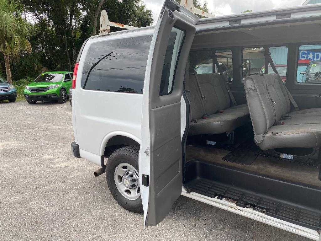 2016 Chevrolet Express - $10,995