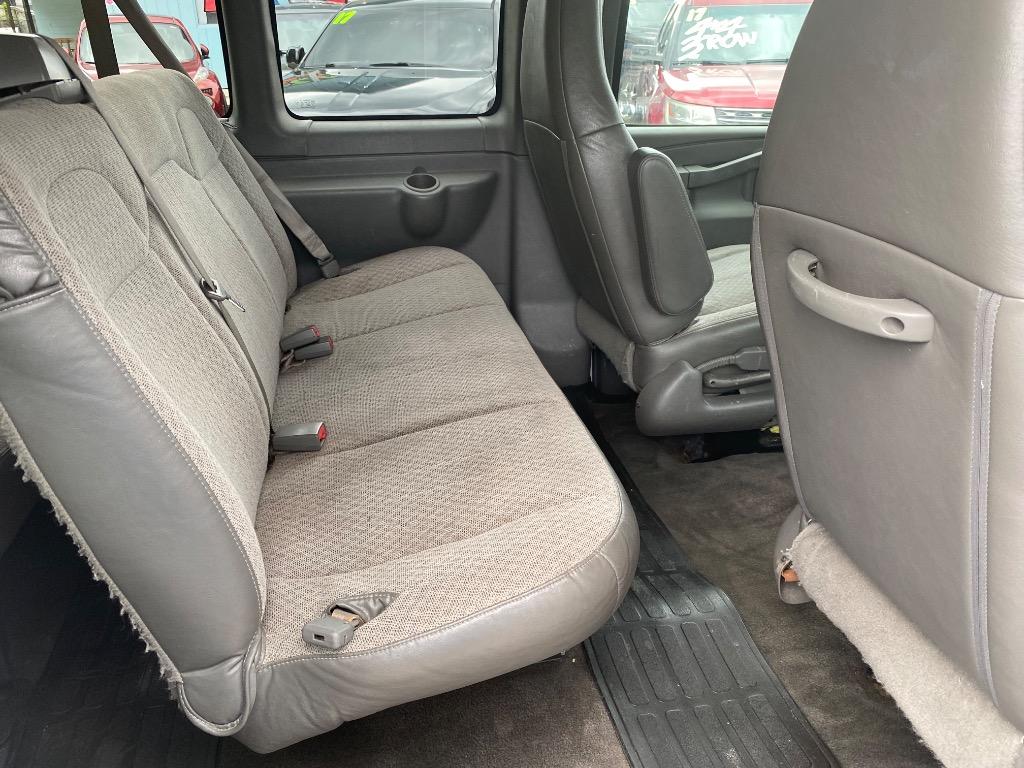 2016 Chevrolet Express - $10,995