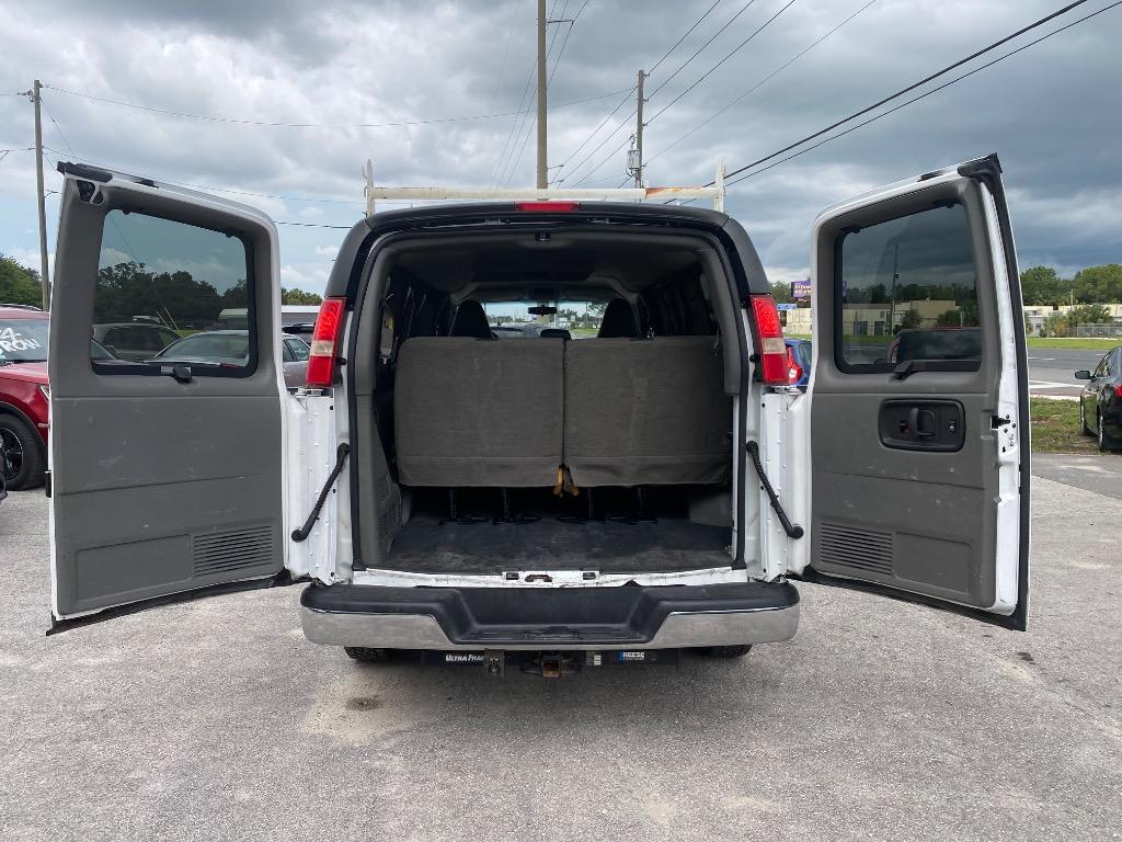 2016 Chevrolet Express - $10,995
