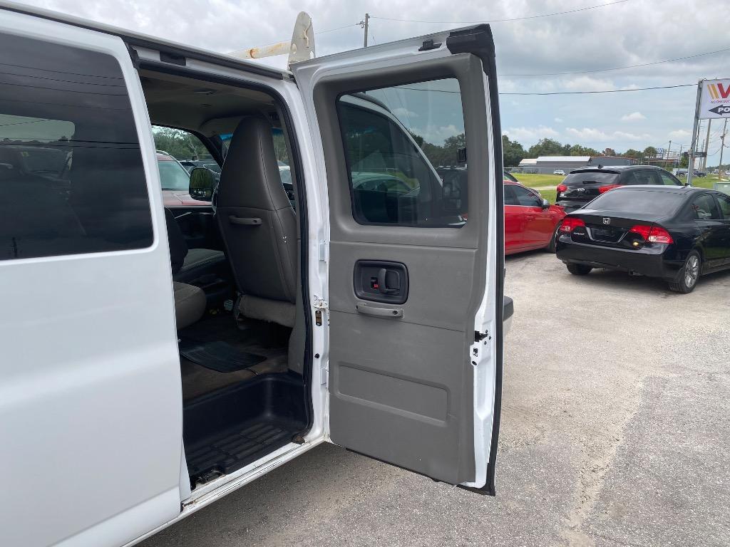 2016 Chevrolet Express - $10,995