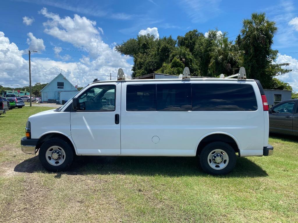 2016 Chevrolet Express - $10,995