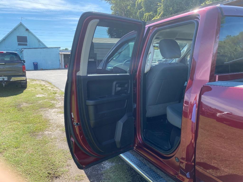 2018 Ram 1500 - $17,995
