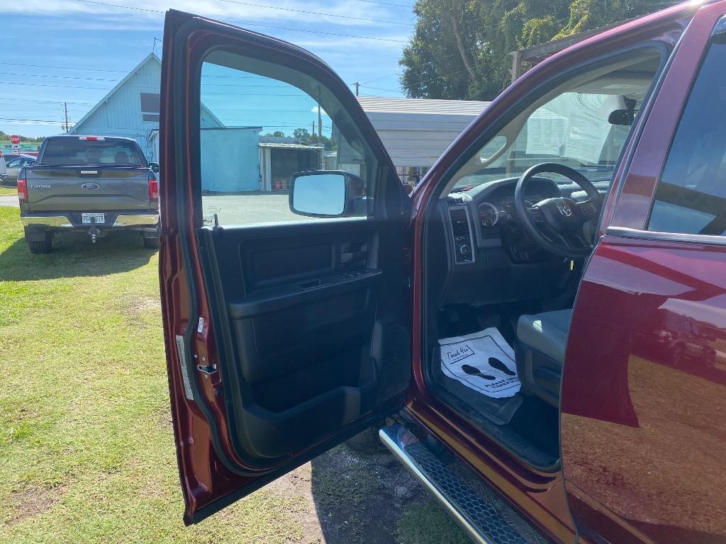 2018 Ram 1500 - $17,995