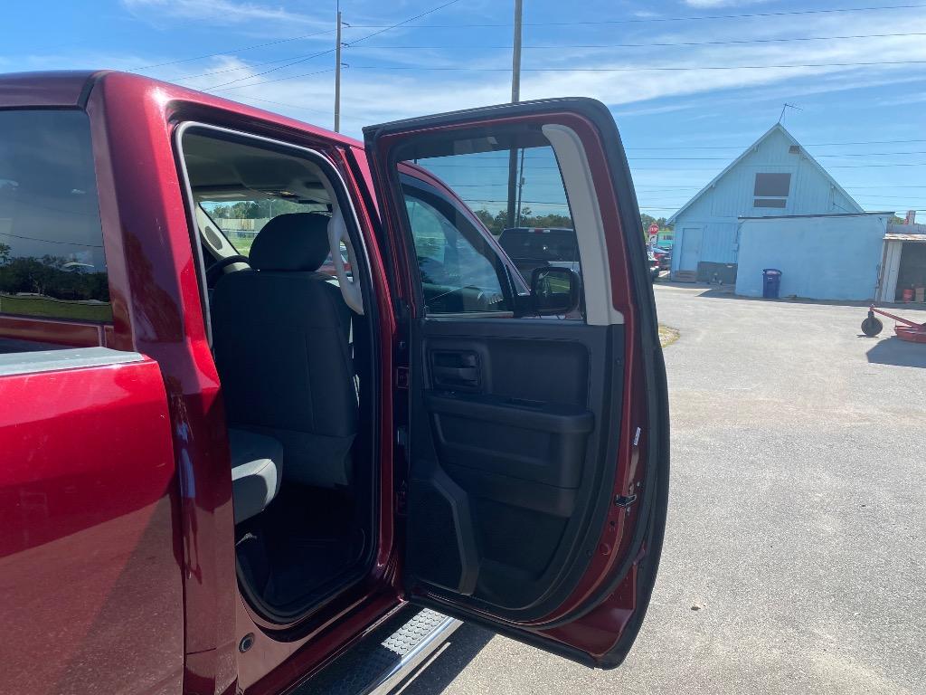 2018 Ram 1500 - $17,995