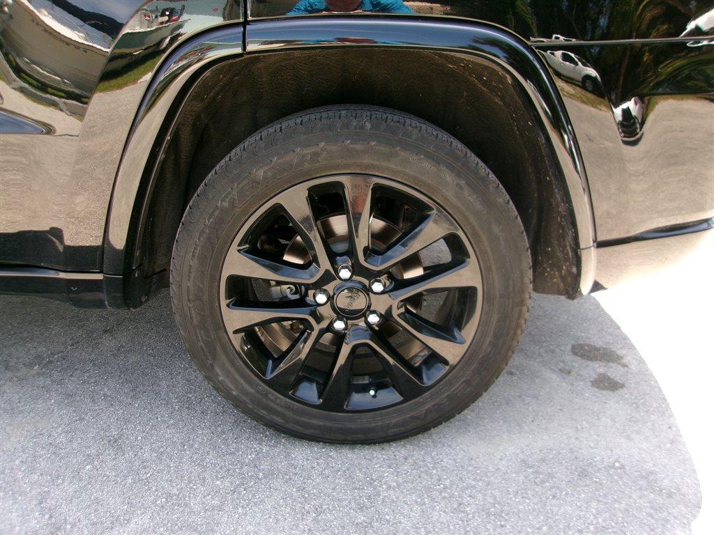 2018 Jeep Cherokee - $18,995