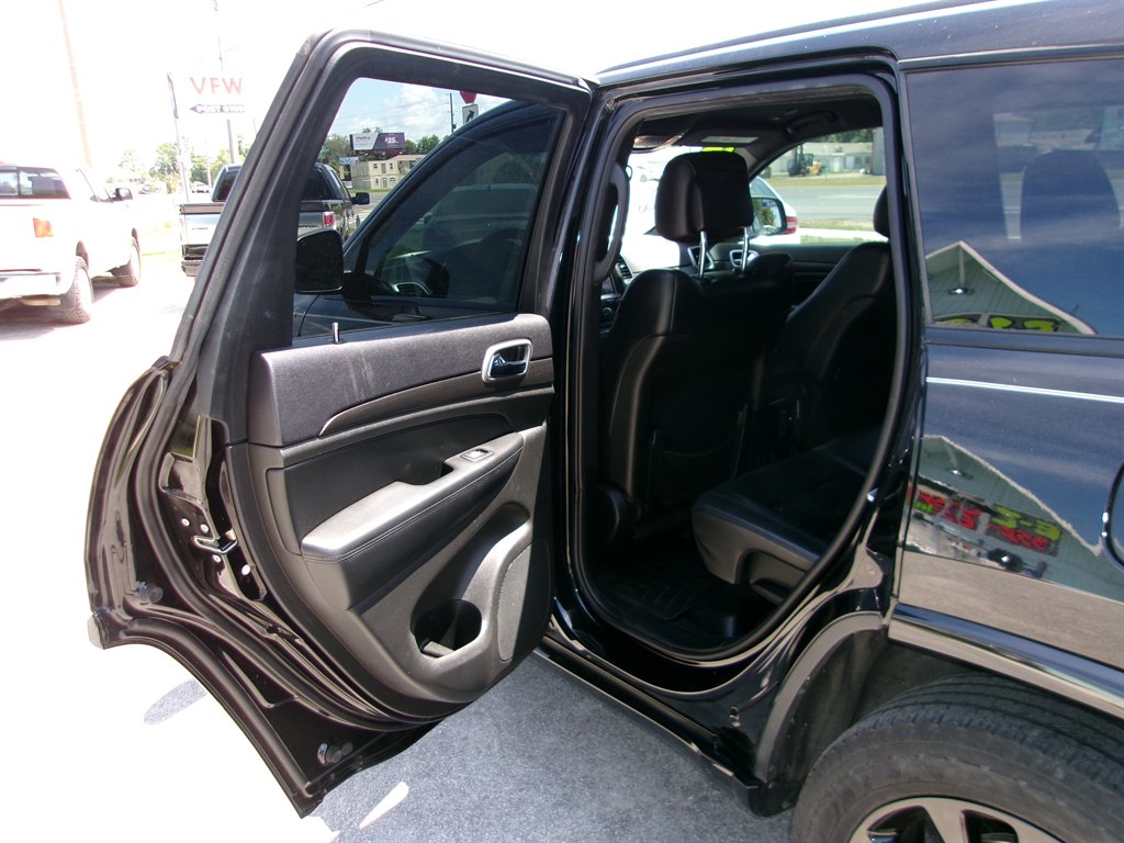 2018 Jeep Cherokee - $18,995