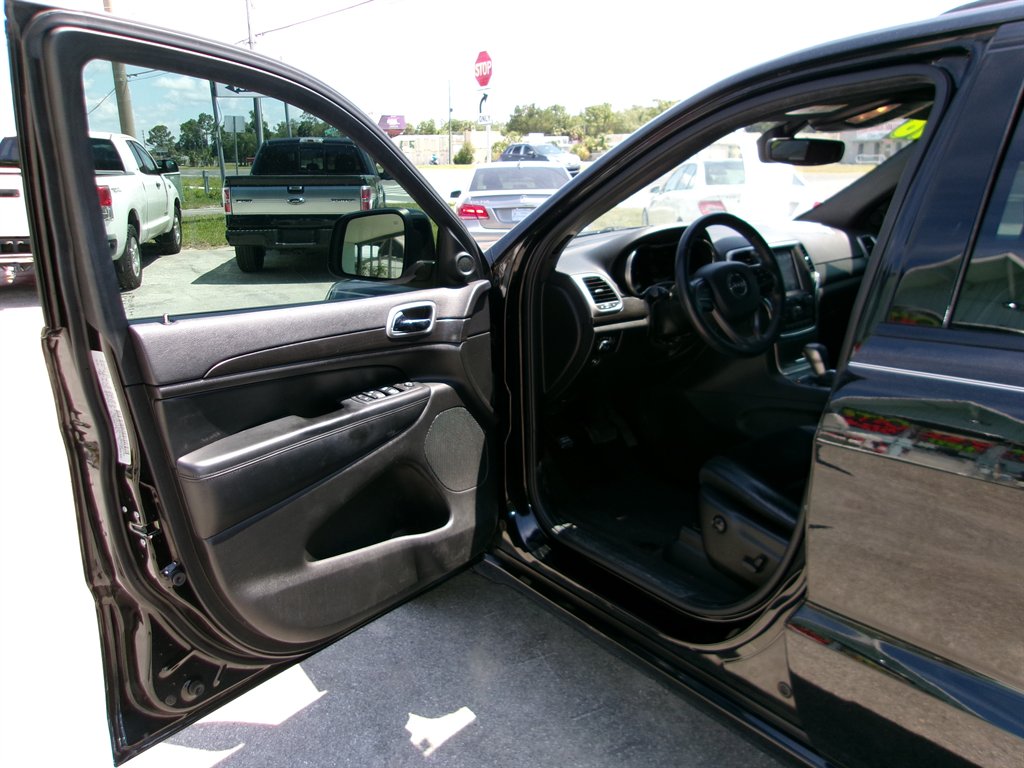 2018 Jeep Cherokee - $18,995