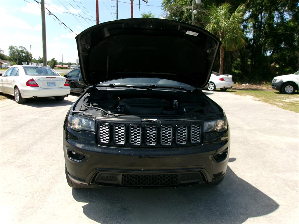 2018 Jeep Cherokee - $18,995