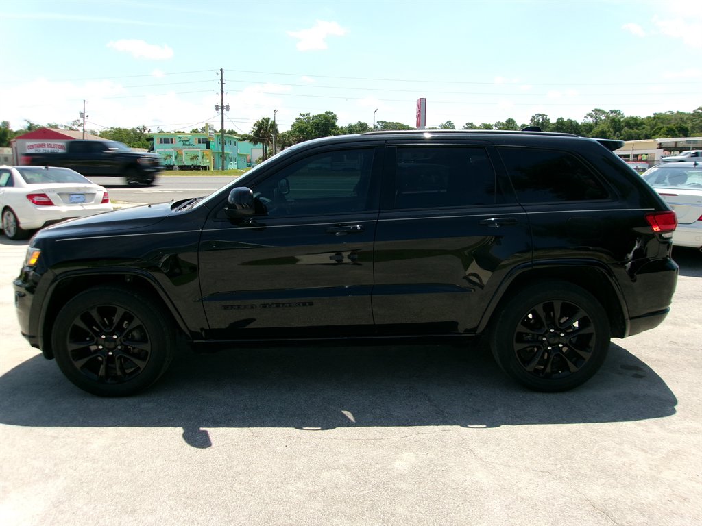 2018 Jeep Cherokee - $18,995