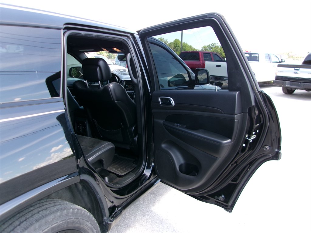2018 Jeep Cherokee - $18,995