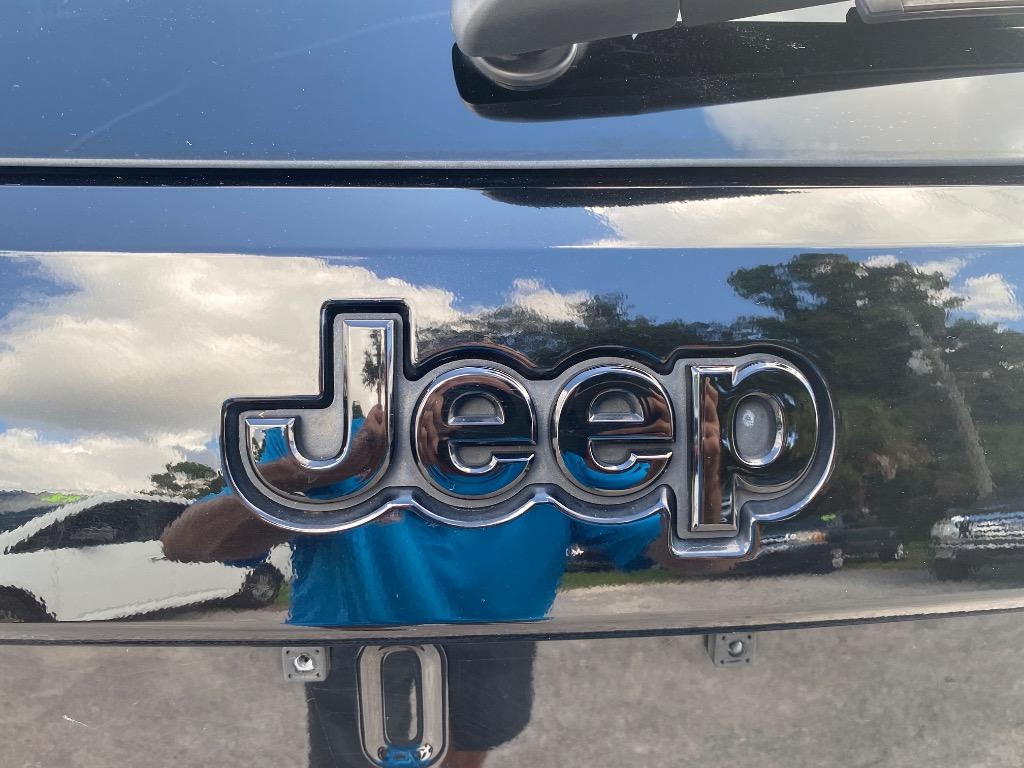 2018 Jeep Cherokee - $18,995