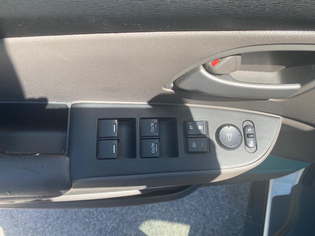 2012 Honda Odyssey - $11,995
