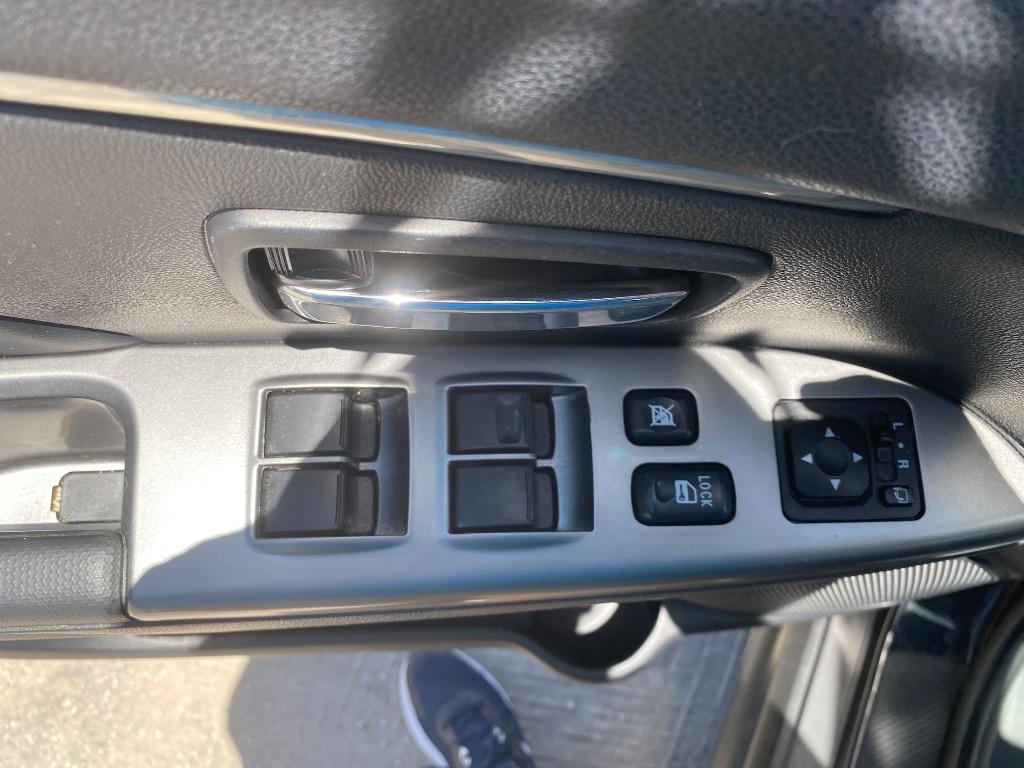 2019 Mitsubishi Outlander - $14,995