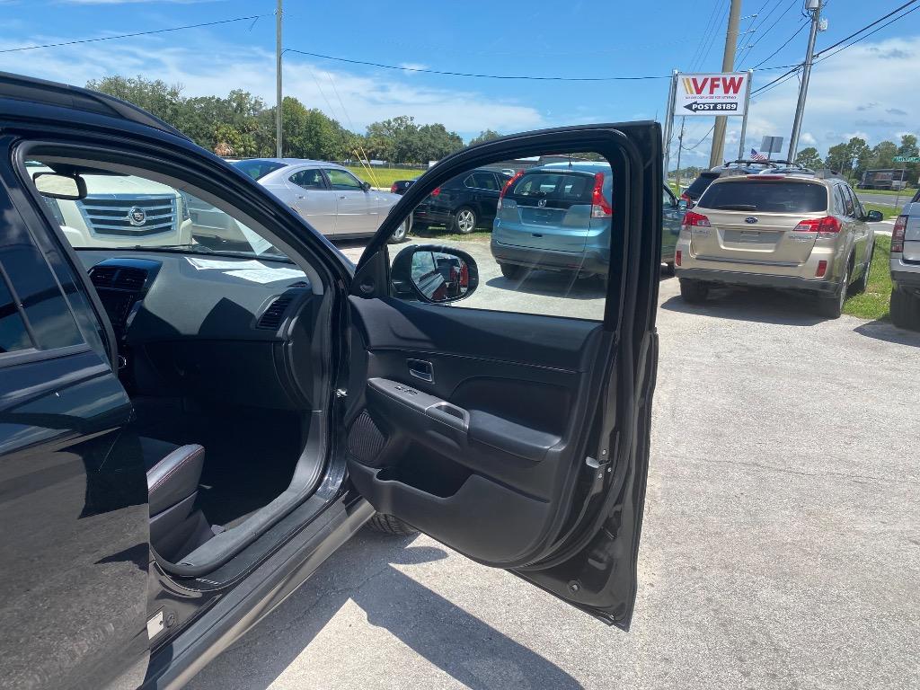 2019 Mitsubishi Outlander - $14,995