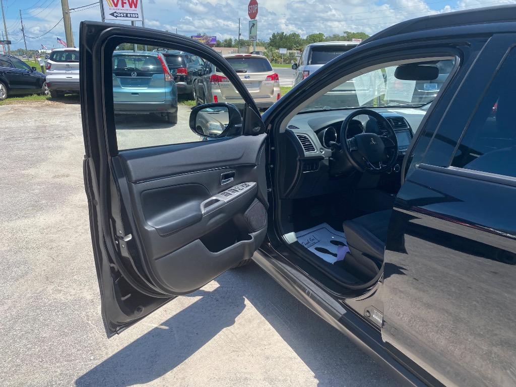 2019 Mitsubishi Outlander - $14,995