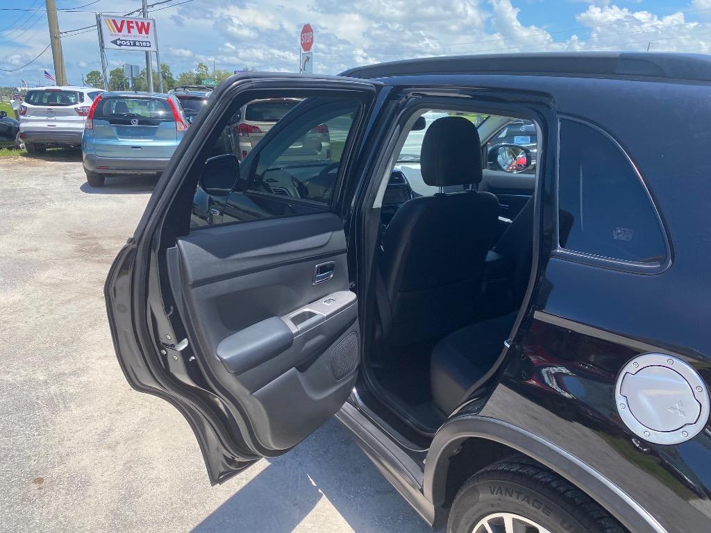 2019 Mitsubishi Outlander - $14,995