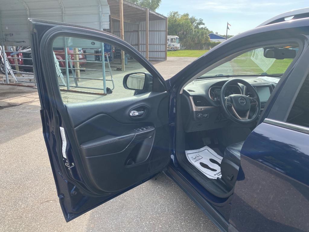 2014 Jeep Cherokee - $8,995