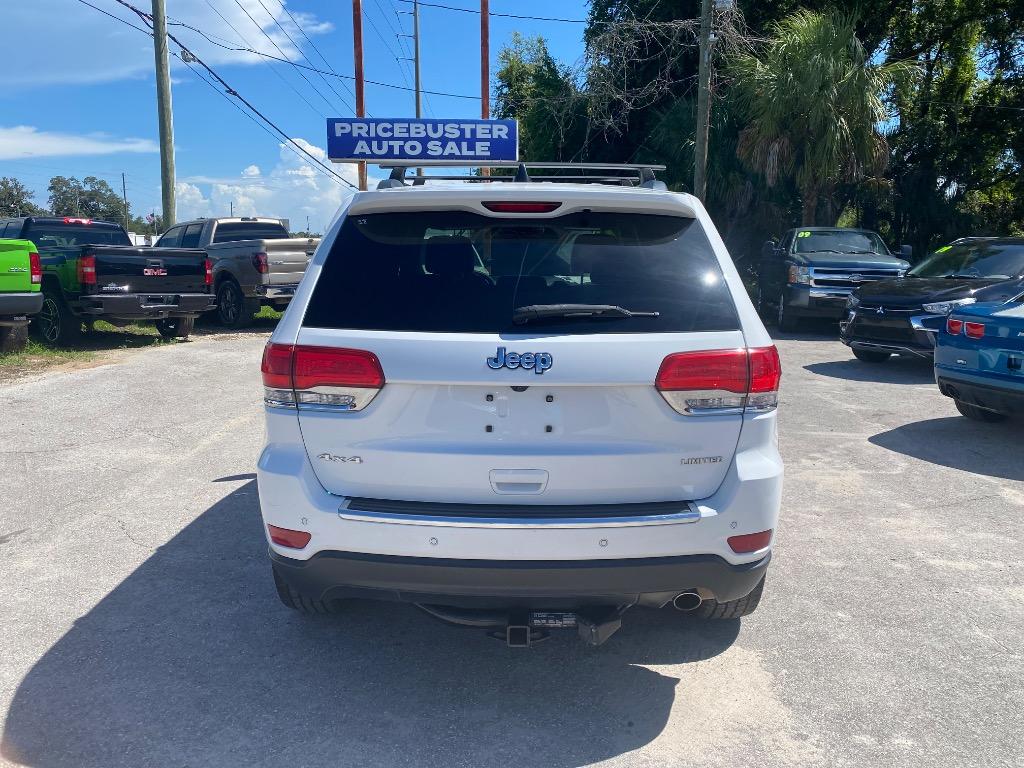2017 Jeep Cherokee - $10,995