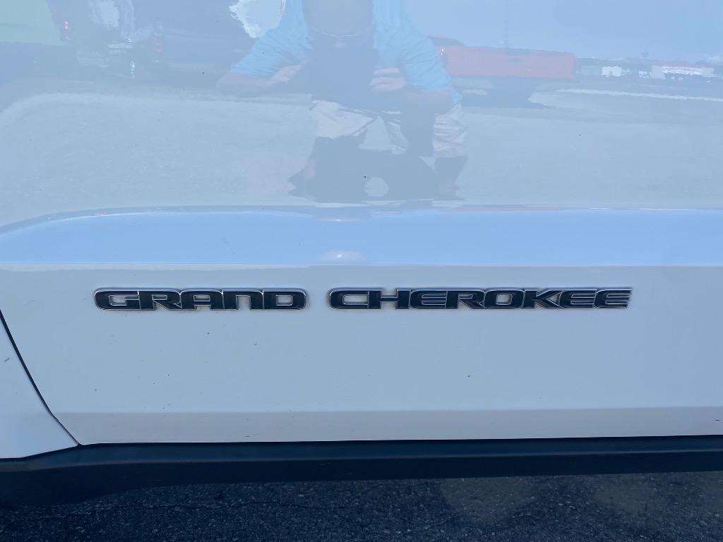 2017 Jeep Cherokee - $10,995