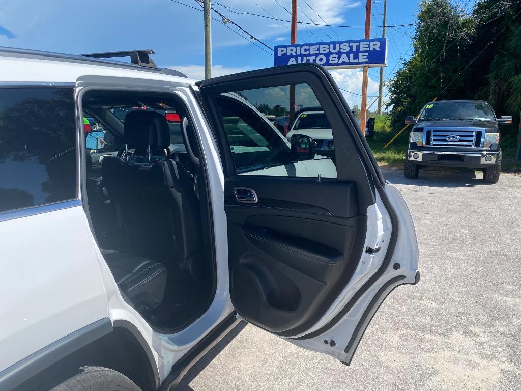 2017 Jeep Cherokee - $10,995