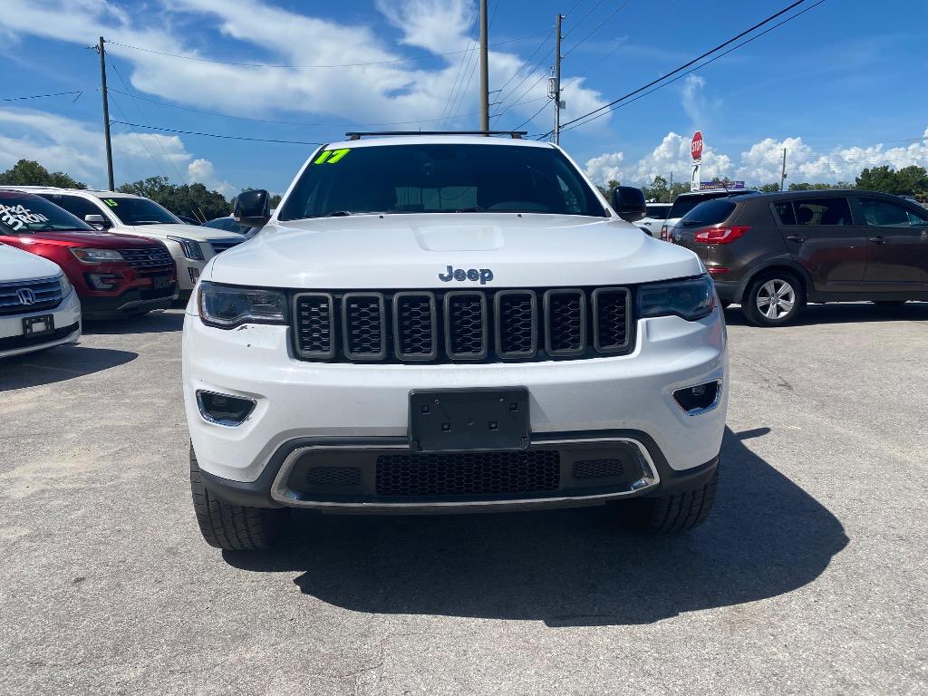 2017 Jeep Cherokee - $10,995