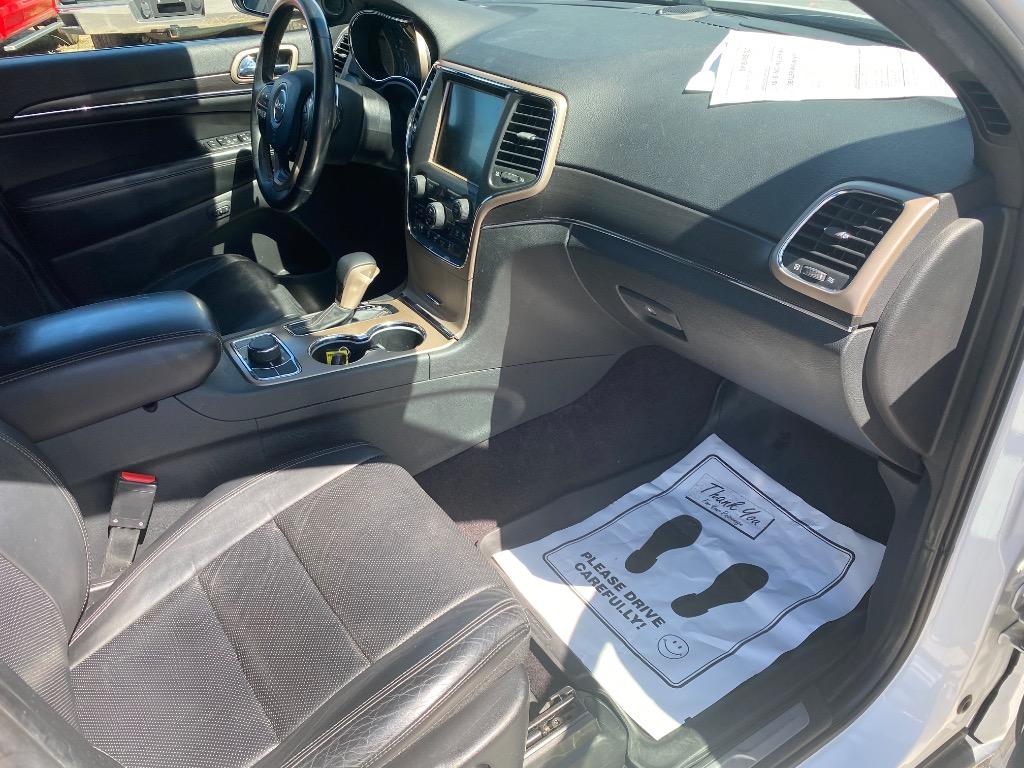 2017 Jeep Cherokee - $10,995