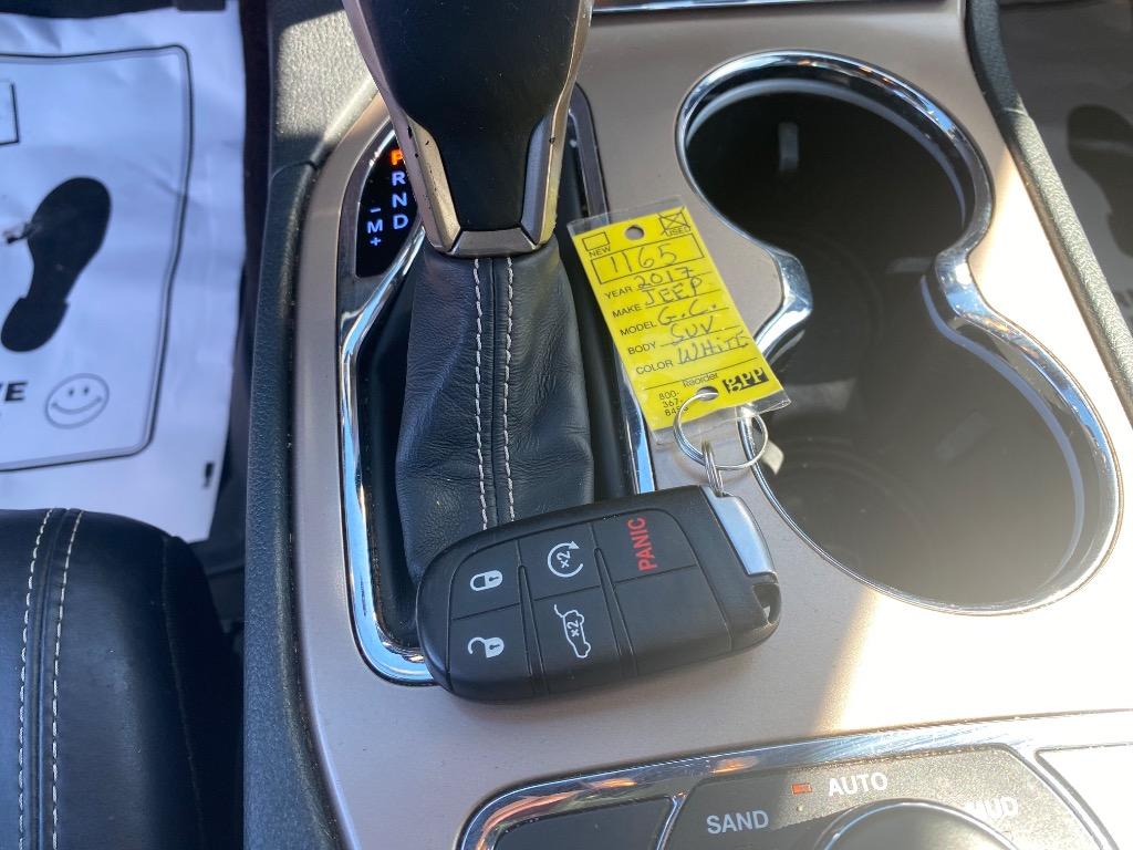2017 Jeep Cherokee - $10,995