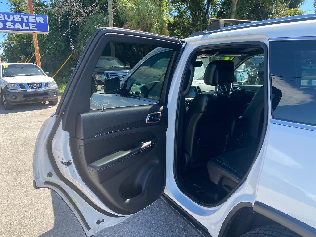 2017 Jeep Cherokee - $10,995