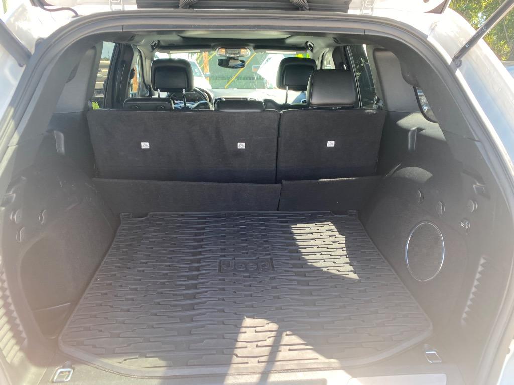 2017 Jeep Cherokee - $10,995