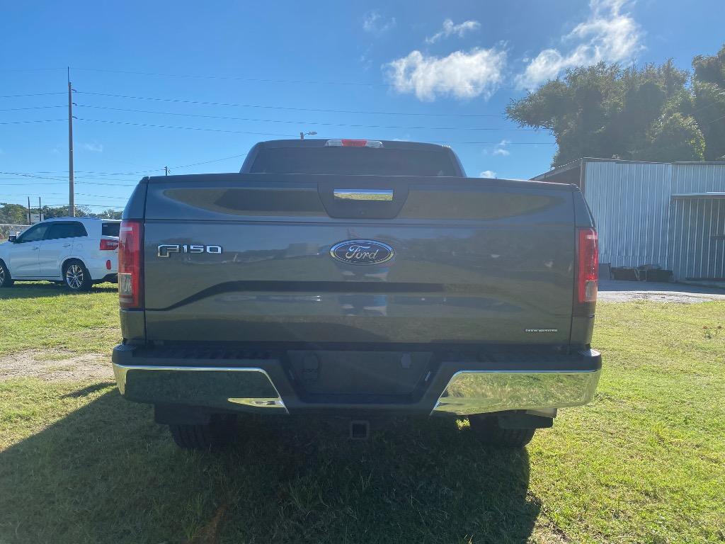 2016 Ford F-150 - $15,995