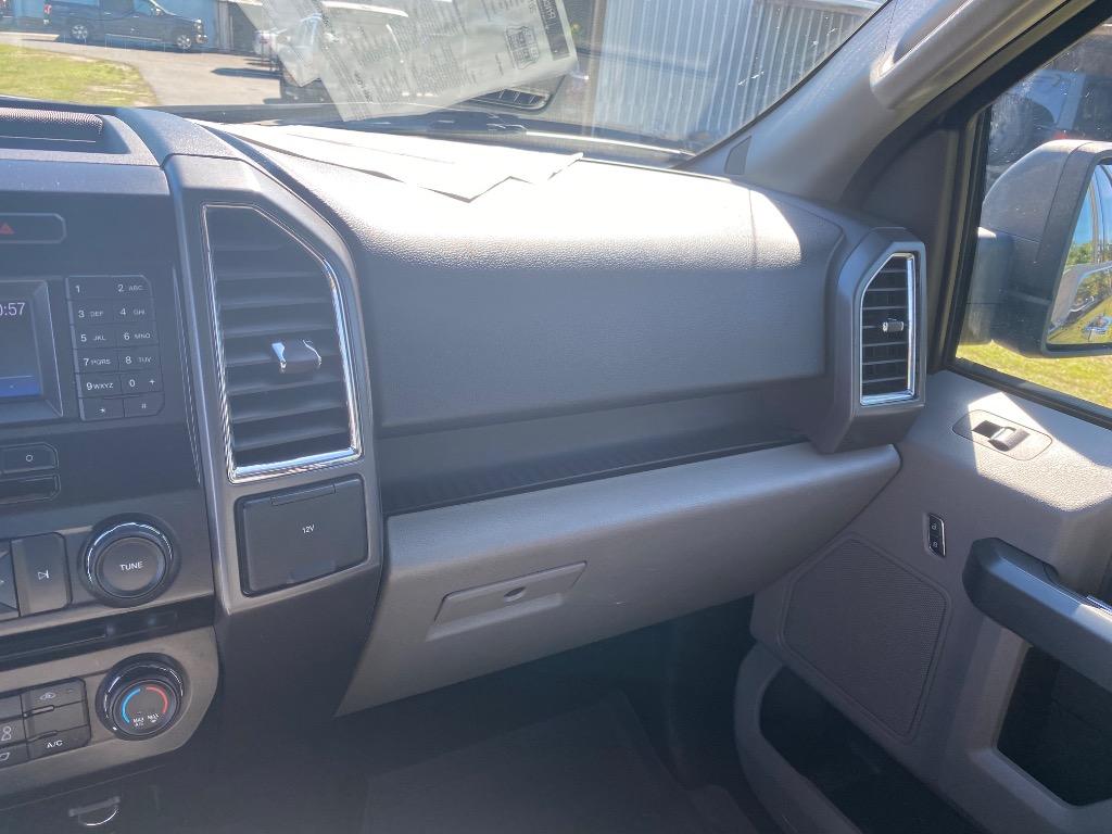 2016 Ford F-150 - $15,995