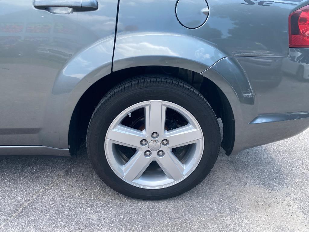 2013 Dodge Avenger - $6,995