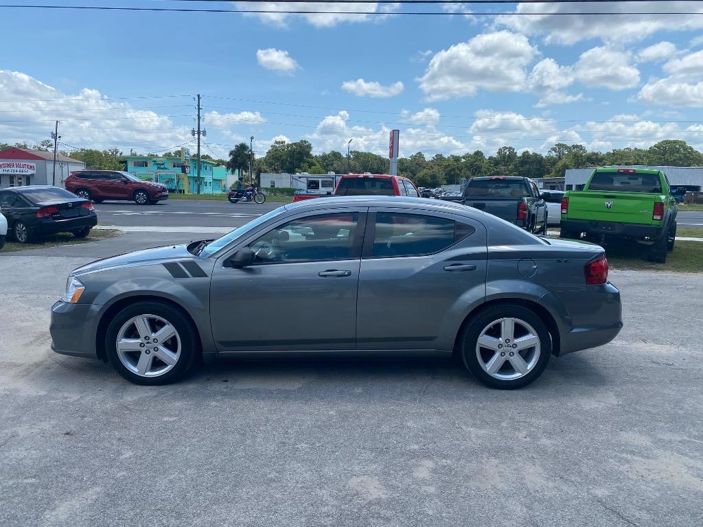2013 Dodge Avenger - $6,995