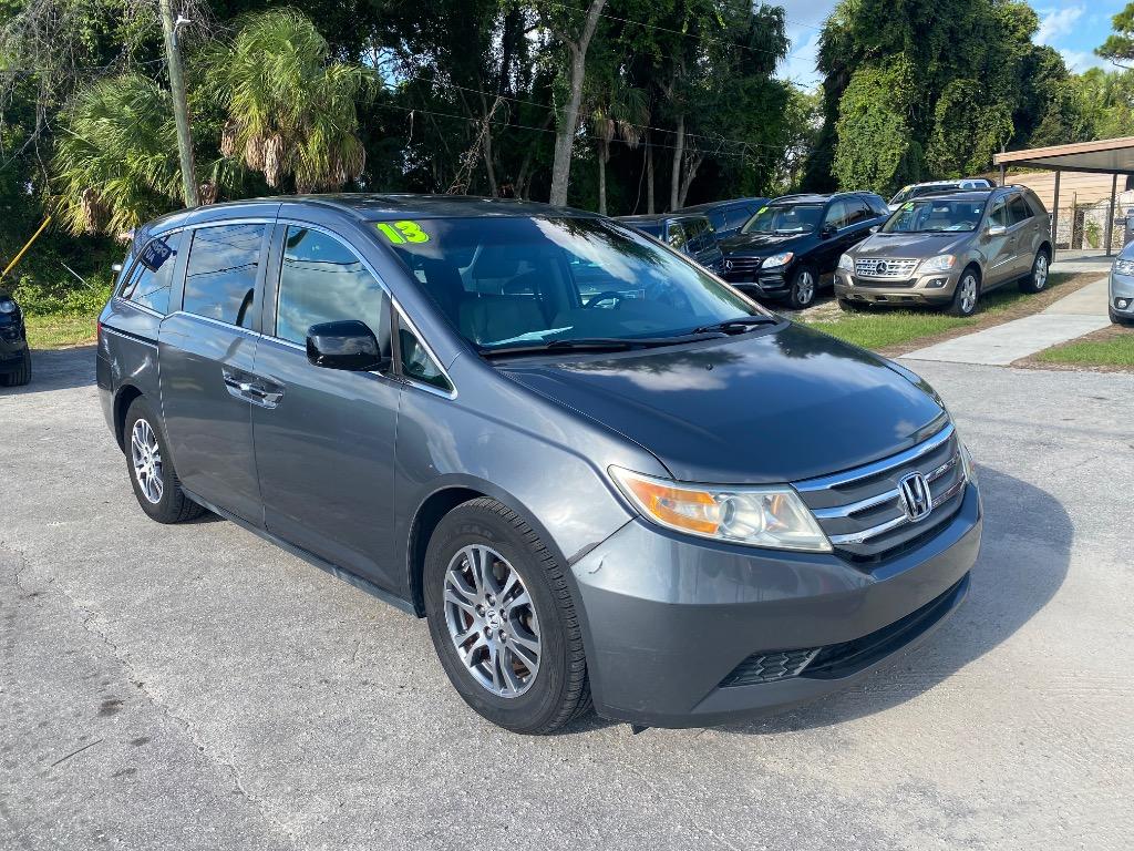 2013 Honda Odyssey - $10,995