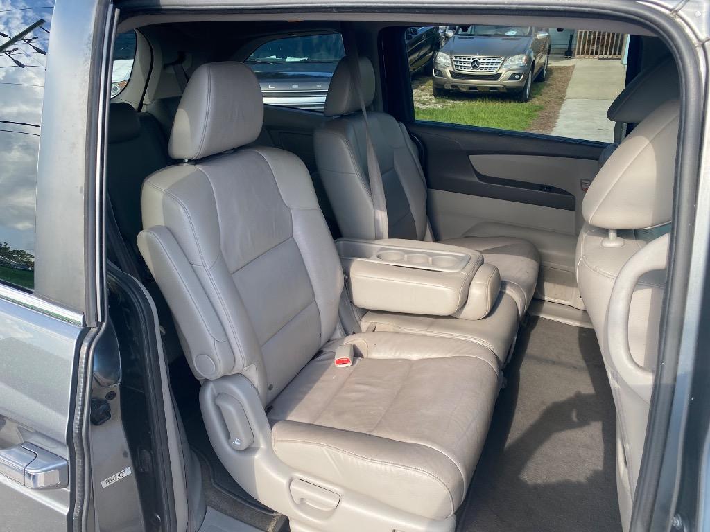 2013 Honda Odyssey - $10,995