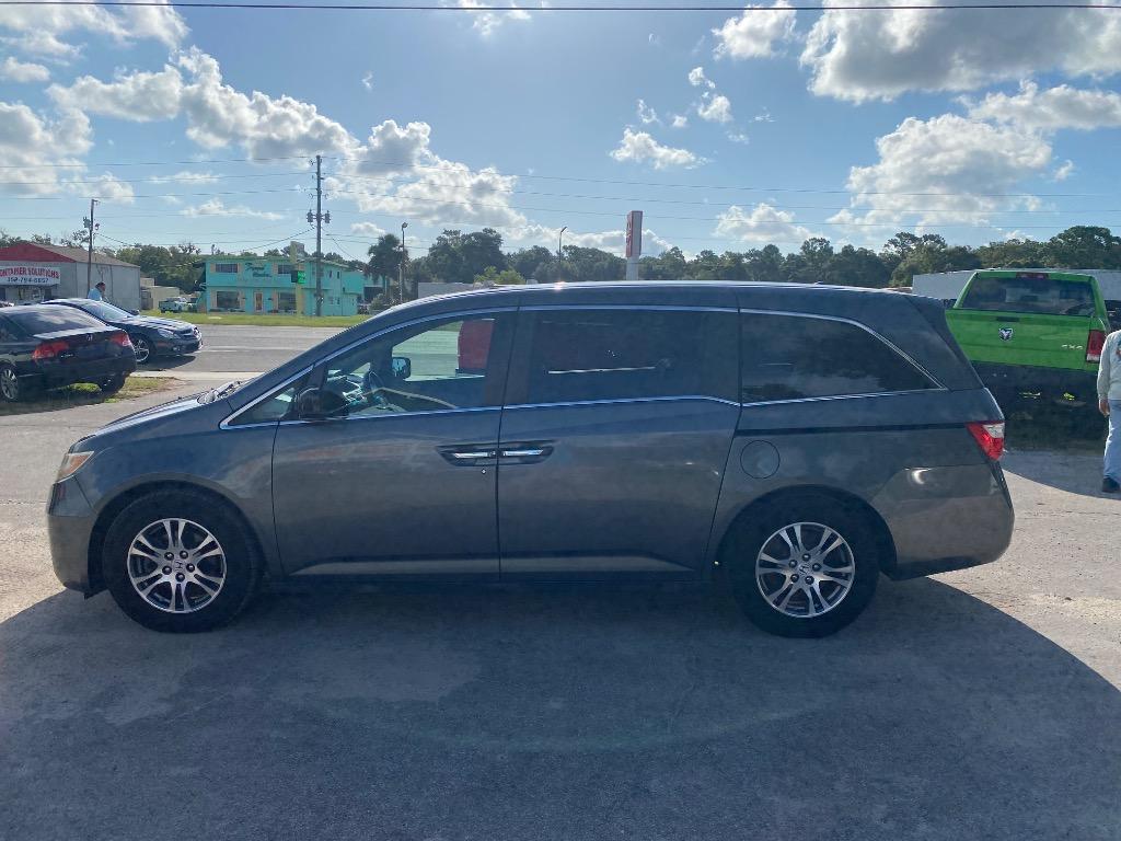 2013 Honda Odyssey - $10,995