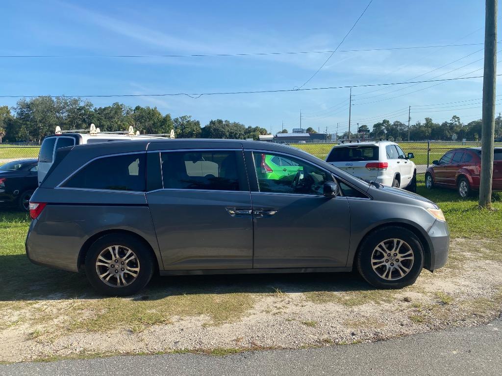 2013 Honda Odyssey - $10,995