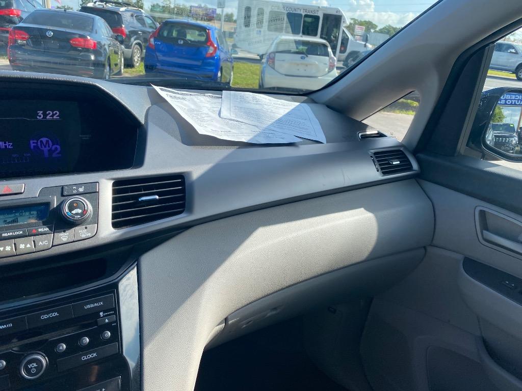 2013 Honda Odyssey - $10,995