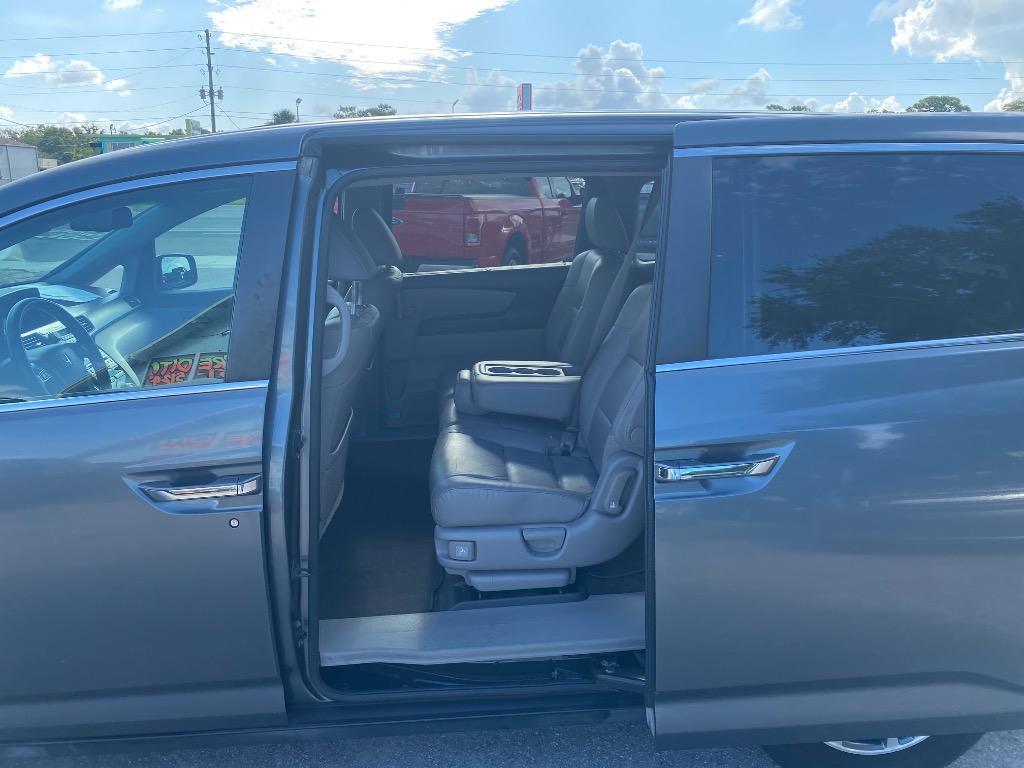 2013 Honda Odyssey - $10,995