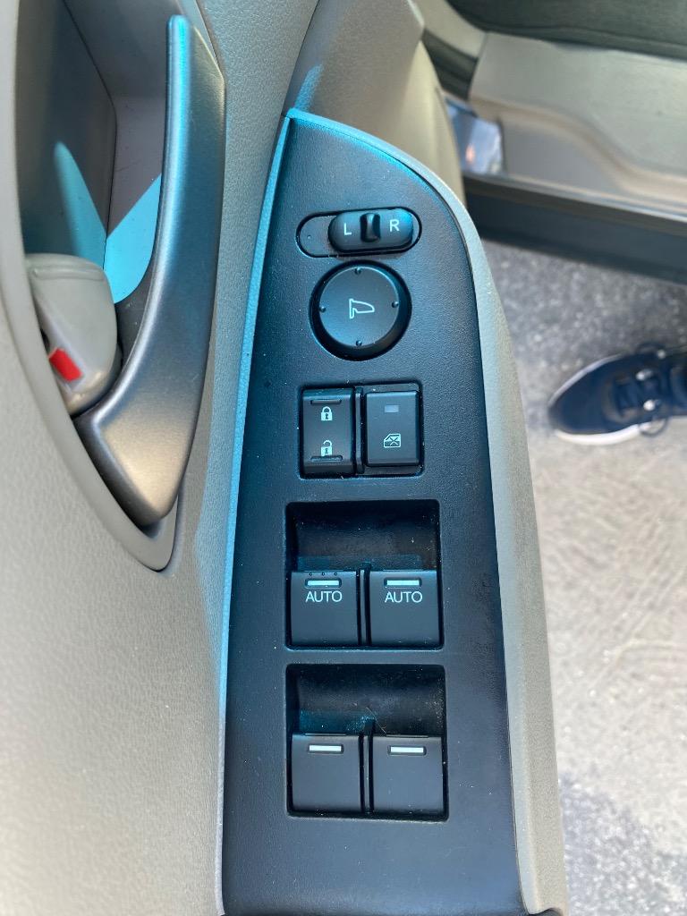 2013 Honda Odyssey - $10,995