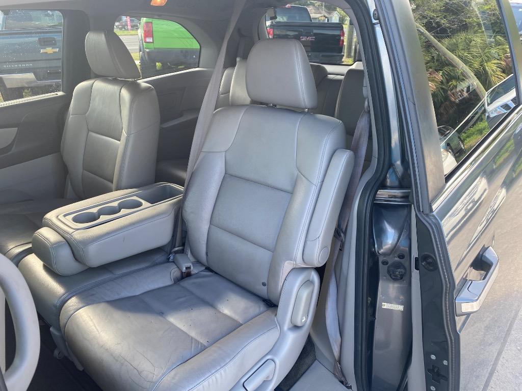 2013 Honda Odyssey - $10,995