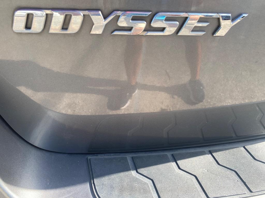 2013 Honda Odyssey - $10,995