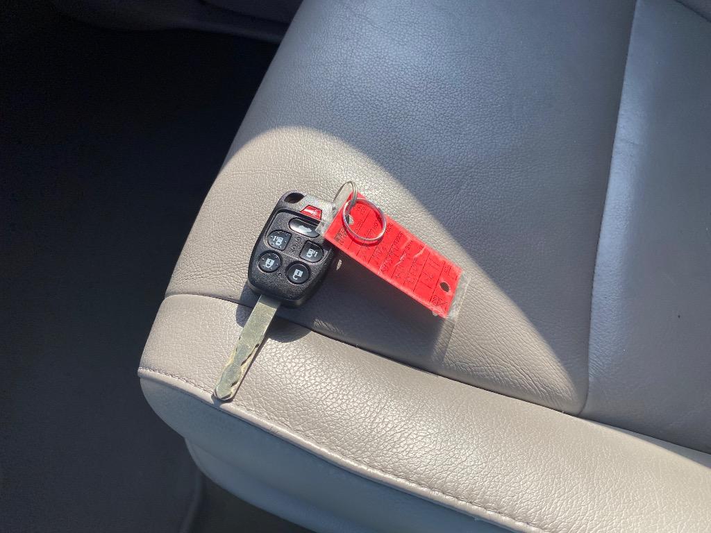 2013 Honda Odyssey - $10,995