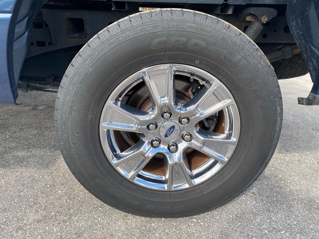 2016 Ford F-150 - $15,995